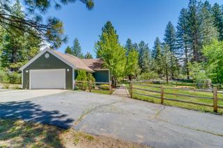Calpine Mountain Retreat with High-Speed Internet - - 9