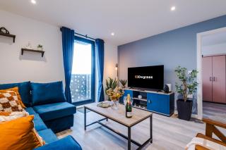 NEW! Pristine 2-Bed Flat on Liverpool by 53 Degrees Property, Amazing Location, Sleeps 6! - Liverpool - 0