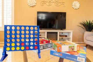 Luxurious Casa Grande Family Retreat: 5 Bedrooms, Heated Salt water Pool, Mini Golf, and More! Ideal for Groups and Making Lasting Memories. - Casa Grande - 8