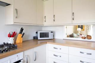 Cosy Cottage in Beautiful South Downs Walk 2 Pub - Chichester - 1