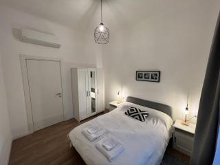 Spacious 3 bedroom apartment - Milan - 2