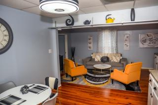 Bright & Stylish 2-Bedroom Near Downtown Mobile Free Parking - Mobile - 2