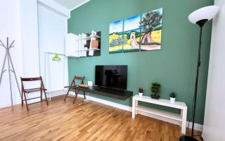 Green House- 1 min metro - 15 min Duomo - 9