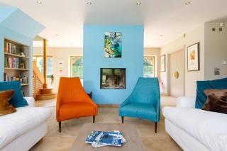 Secluded barn style home with hot tub - sleeps 12 - Birdham - 3