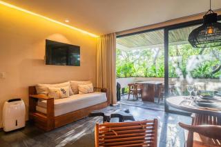 5 Star Luxury Condo Cenote and Infinity Pool - 5