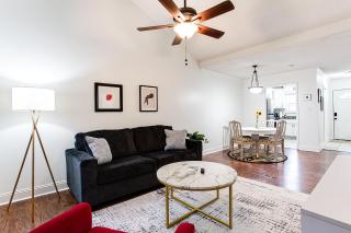 5 Min Drive to Dorm, W/D, Quiet, Kitchen, Wi-fi - Athens - 1