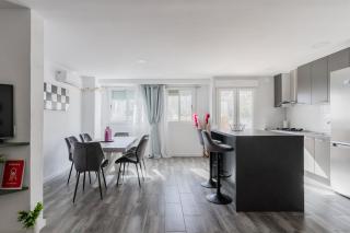 Enjoy Valencia: Deluxe Apartment with Terrace - Valencia - 9