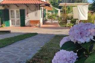 Casa Rosi, in campagna, relax tra mare e montagna - Giucano - 0