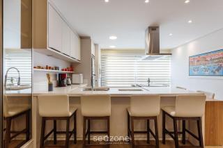 Apartment w/ Pool, 85m from beach in Jurerê PTJ203 - 1