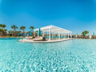 Upscale 8BR, Pool, Spa, Gameroom by Disney - Kissimmee - 4