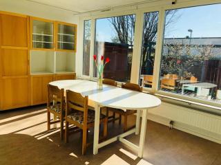 Home Stays-Private Rooms in a Villa Near City for families/Individuals - Stoccolma - 5