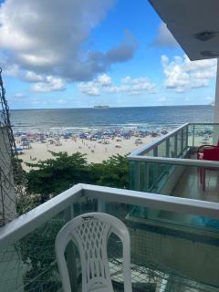 APARTAMENTO COM VISTA PARA O MAR NA Av ATLANTICA EM BALNEARIO CAMBORIU - Balneário Camboriú - 0