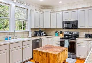 Riverfront Retreat: Sauna, Private Forest, 6 Falls - Cashiers - 5