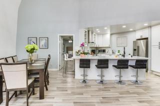 North San Diego Retreat with Deck, Fire Pit Table! - 6