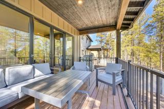 Flagstaff Group Getaway with Game Room and Deck - Flagstaff - 8