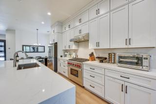 Flagstaff Group Getaway with Game Room and Deck - Flagstaff - 3