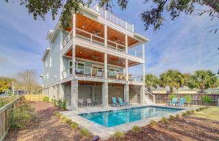 616 Carolina Boulevard by AvantStay Ocean Views from Decks - Mount Pleasant - 0