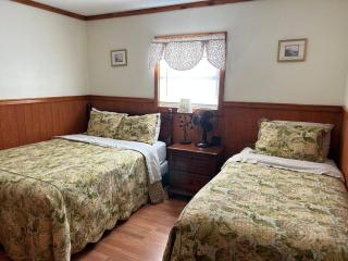 Optimum Cabin #12 with Hot Tub and Jacuzzi on Patoka Lake in Southern Indiana - 5