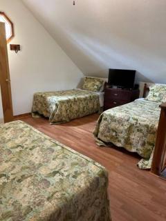 Deluxe Cabin #17 with Jacuzzi on Patoka Lake in Southern Indiana - Paoli - 4