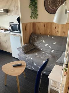 Duplex rénové dans résidence privé proche de toutes commodités place de parking inclu - 8