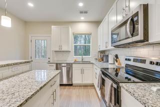 Family-Friendly Home about 5 Mi to UNC Charlotte! - Charlotte - 2