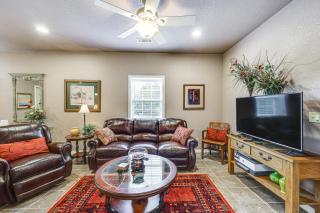 Pet-Friendly Dover Cottage with Deck and Mtn Views! - 9