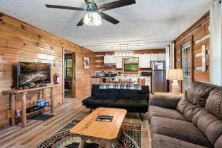 Dogwood's Smoky Mtn Cabin Hot Tub And Views - Sevierville - 6