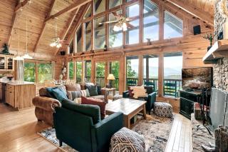 Secluded 3br Mountain View Cabin Hot Tub Pool - Sevierville - 5