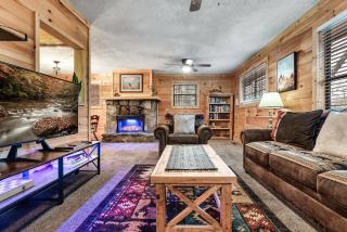 The Eagle's Nest Mountain Cabin Gatlinburg - Gatlinburg - 6