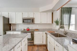 6 Mi to Dtwn Arvada Home with Hot Tub and Yard - 3