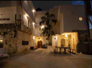 House Lounge/ Pasos de la 5ta Av, Excelente Ubicación - Playa del Carmen - 2