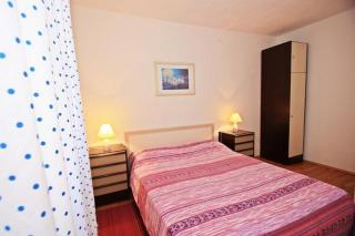 Apartments with a parking space Supetar, Brac - 22504 - Supetar - 2