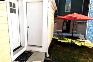 Walkable Elmwood Cottage, No Chores 4Bath 4BR 4Car - Buffalo - 2