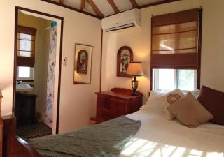 Hummingbirds Cabins - Caye Caulker - 3