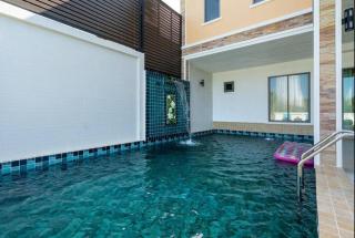Pure Bliss Luxe 3BR Pool Villa Your Ultimate Tropical Getaway V29 V74 - Ban Thalat Choeng Thale - 0