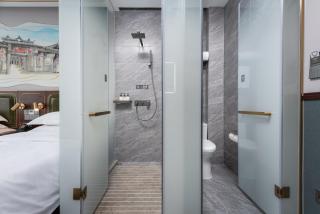 Nost algia S Hotel Chengdu KuanZhai Alley & Renmin Park 时光漫步S酒店 成都宽窄巷子人民公园地铁站店 Free fresh ground coffee,Free laundry service - 5