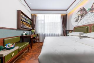 Nost algia S Hotel Chengdu KuanZhai Alley & Renmin Park 时光漫步S酒店 成都宽窄巷子人民公园地铁站店 Free fresh ground coffee,Free laundry service - 2