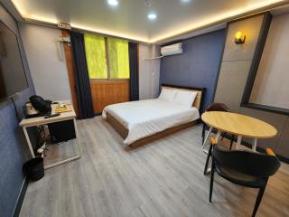Yuna Hotel by Merciel - Yeongcheon - 1