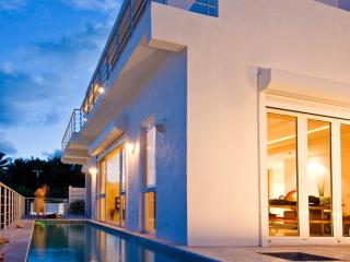 Coral Beach Club Villas & Marina - Dawn Beach - 3