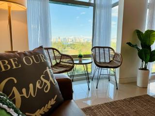 2br Golfcourse view near airport - Manila - 8