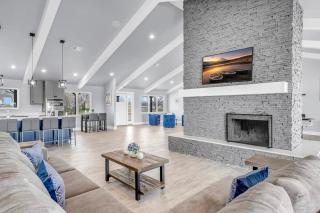River Oaks Luxury Lakeshore Concierge Services Available - Kingsland - 1