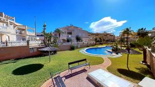 Beautiful Zeniamar Corner with Communal Pool - 8