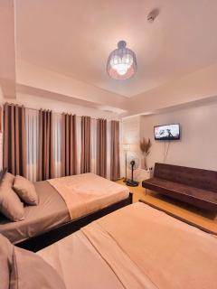 Sixteen Degrees Serenity - 8