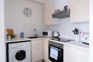 Luxury one bed Apartment - 9