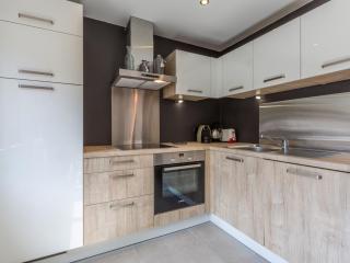 Chalet cosy au cœur du village, proche pistes et activités, avec cheminée et WIFI - FR-1-304-6 - 6