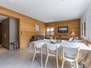 Chalet cosy au cœur du village, proche pistes et activités, avec cheminée et WIFI - FR-1-304-6 - La Clusaz - 3