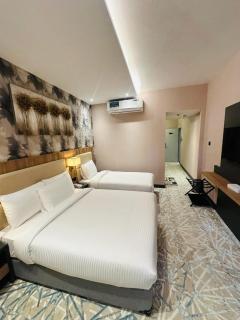 SKY PARK HOTEL - Dubai - 3