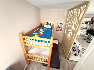 Le Debussy 5 personnes, lit bébé, balcon, parking privé gratuit - Chessy - 4