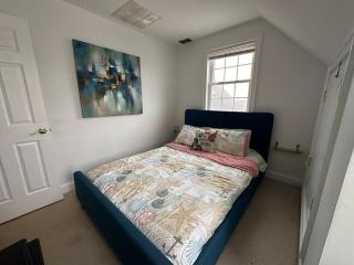 Waterfront Home-Sleeps 12- 5 bedrooms-Water toys included - Little Egg Harbor Township - 6
