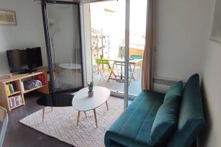 Joli T2 à 10min à pied du village, parking, vue dégagée, résidence au calme - Collioure - 8